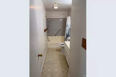 5270 El Mercado Parkway, Santa Rosa, CA 95403 - Photo 8