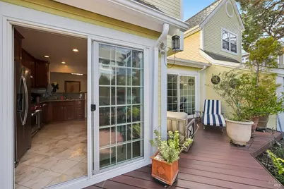 260 Marina Village Way, Benicia, CA 94510 - Photo 36