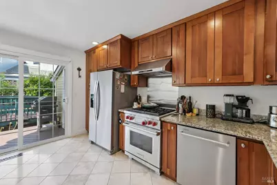 260 Marina Village Way, Benicia, CA 94510 - Photo 14