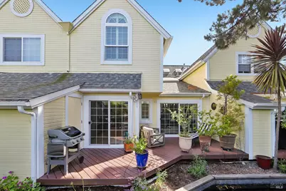 260 Marina Village Way, Benicia, CA 94510 - Photo 40