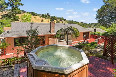 501 Willow Court, Novato, CA 94945 - Photo 2