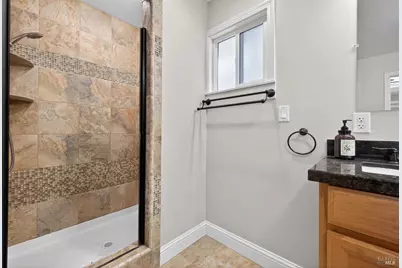 10999 Old Redwood Highway, Windsor, CA 95492 - Photo 28