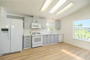 209 Yosemite Rd, San Rafael, CA 94903 - Photo 4