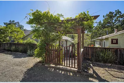 17323 Hillside Avenue, Sonoma, CA 95476 - Photo 2