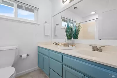 1194 Halyard Drive, Santa Rosa, CA 95401 - Photo 36