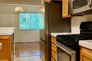 1549 Monarch Pl, Rohnert Park, CA 94928 - Photo 2