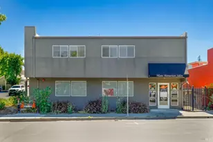 436 Center St, Healdsburg, CA 95448 - Photo 2