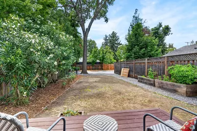2022 Augustan Avenue, Santa Rosa, CA 95404 - Photo 20
