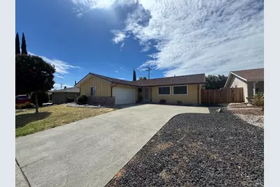 381 Lily Street, Fairfield, CA 94533 - Photo 2