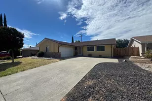 381 Lily St, Fairfield, CA 94533 - Photo 2