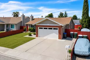 1012 Whooper Way, Suisun City, CA 94585 - Photo 2