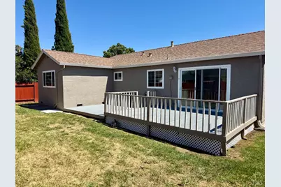 1012 Whooper Way, Suisun City, CA 94585 - Photo 20