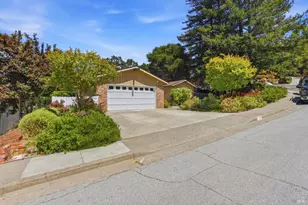 3 Tilden Dr, Novato, CA 94947 - Photo 2