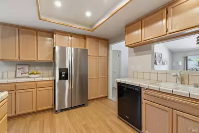 8050 Oakmont Drive, Santa Rosa, CA 95409 - Photo 14