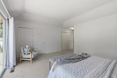 8050 Oakmont Drive, Santa Rosa, CA 95409 - Photo 20
