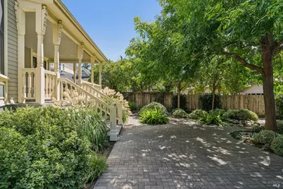 325 Fitch Street, Healdsburg, CA 95448 - Photo 70