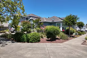 2771 Cumberland St, Santa Rosa, CA 95407 - Photo 2