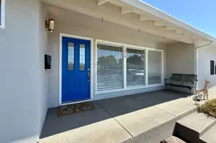 1858 Hemlock St, Napa, CA 94559 - Photo 2