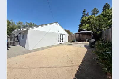 1858 Hemlock Street, Napa, CA 94559 - Photo 28