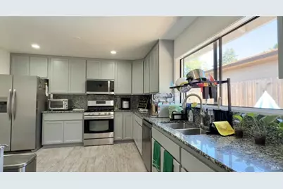 1858 Hemlock Street, Napa, CA 94559 - Photo 10