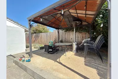 1858 Hemlock Street, Napa, CA 94559 - Photo 28