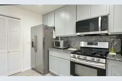 1858 Hemlock Street, Napa, CA 94559 - Photo 12