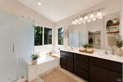582 Picasso Court, Fairfield, CA 94534 - Photo 10