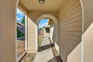 2405 Topgallant Ct, Fairfield, CA 94534 - Photo 4