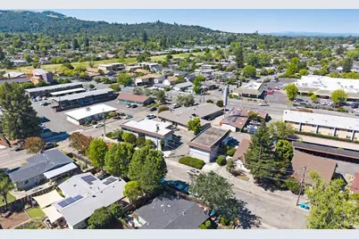 1155 Evans Drive, Santa Rosa, CA 95405 - Photo 2