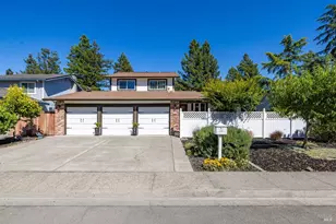 4480 Fairway Dr, Rohnert Park, CA 94928 - Photo 4
