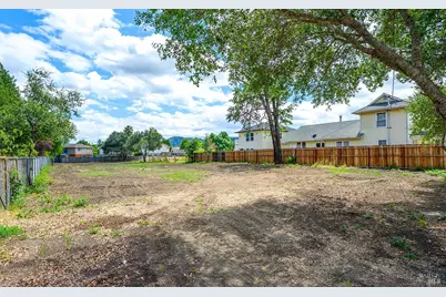 107 South Street, Cloverdale, CA 95425 - Photo 2