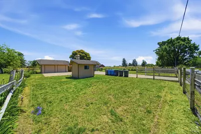 4016 Walker Avenue, Santa Rosa, CA 95407 - Photo 18
