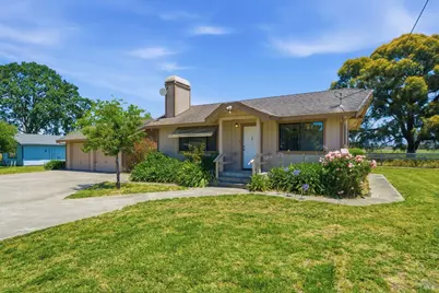 4016 Walker Avenue, Santa Rosa, CA 95407 - Photo 2