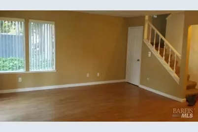 1940 Grande Circle #13, Fairfield, CA 94533 - Photo 4