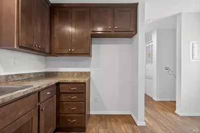 717 N McDowell Boulevard #303, Petaluma, CA 94954 - Photo 12
