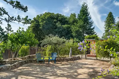 308 E Berna Avenue, Napa, CA 94559 - Photo 18