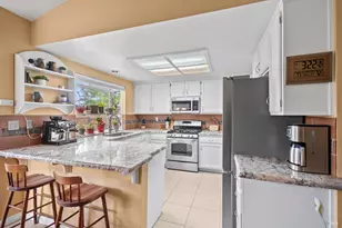 356 Wilson Ln, Windsor, CA 95492 - Photo 10