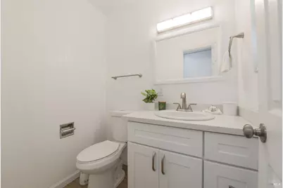2083 Lernhart Street, Napa, CA 94559 - Photo 12
