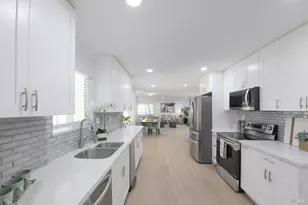 2083 Lernhart St, Napa, CA 94559 - Photo 10