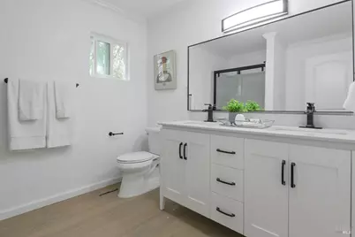 2083 Lernhart Street, Napa, CA 94559 - Photo 18