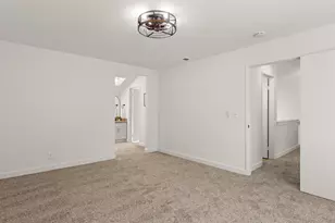 1889 Chantilly Ln, Hayward, CA 94541 - Photo 32