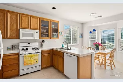 2212 Saint Andrews Drive, Rio Vista, CA 94571 - Photo 14