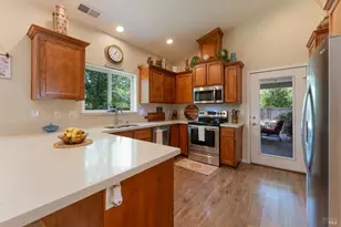 1051 Helen Ave, Ukiah, CA 95482 - Photo 8