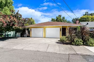 327 Plaza St, Healdsburg, CA 95448 - Photo 1