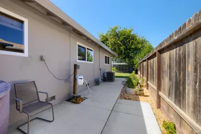 350 N 7th Street, Dixon, CA 95620 - Photo 30
