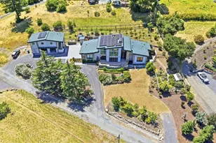 5363 Wilshire Dr, Santa Rosa, CA 95404 - Photo 4