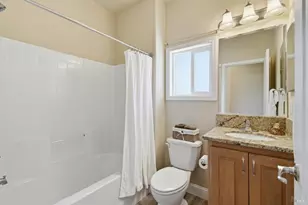 120 Shamrock Cir, Santa Rosa, CA 95403 - Photo 32