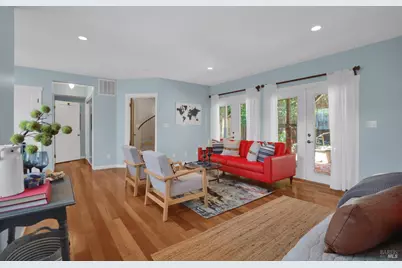865 W I Street, Benicia, CA 94510 - Photo 2