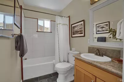 865 W I Street, Benicia, CA 94510 - Photo 34
