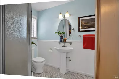 865 W I Street, Benicia, CA 94510 - Photo 24